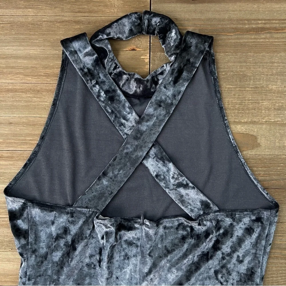 NWT BB Dakota Adenal Crushed Velvet Romper